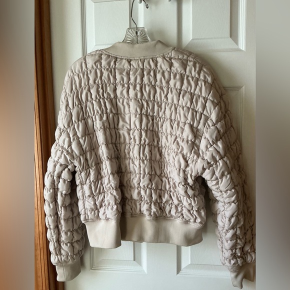 Women's Bomber Quilted Jacket - Picture 2 of 4